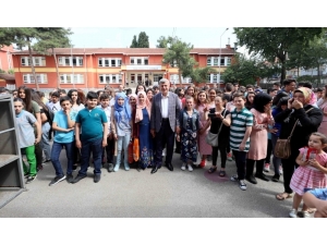 Başkan Karaosmanoğlu, “Çok Okuyun, Çalışın, Örnek Olun”