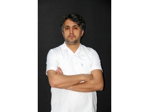 Opr. Dr. İdris Elmas: “Saç Kaybı Her Yaştaki İnsanı Ruhen Olumsuz Etkilemektedir”