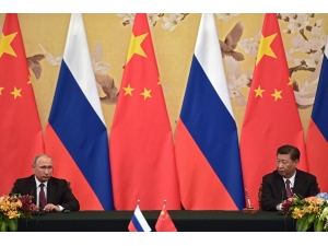 Putin Ve Xi Jinping İle Görüştü