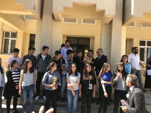 Van’da Hokey, Şampiyonluk Kupaları Verildi