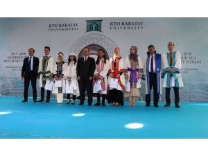 Kto Karatay Üniversitesi 2017-2018 Yılı Mezunlarını Verdi