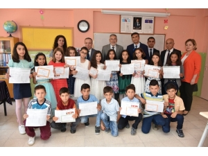 Bozkurt: "Aileler Ve Öğretmenler En Önemli Toplum Mühendislerdir"