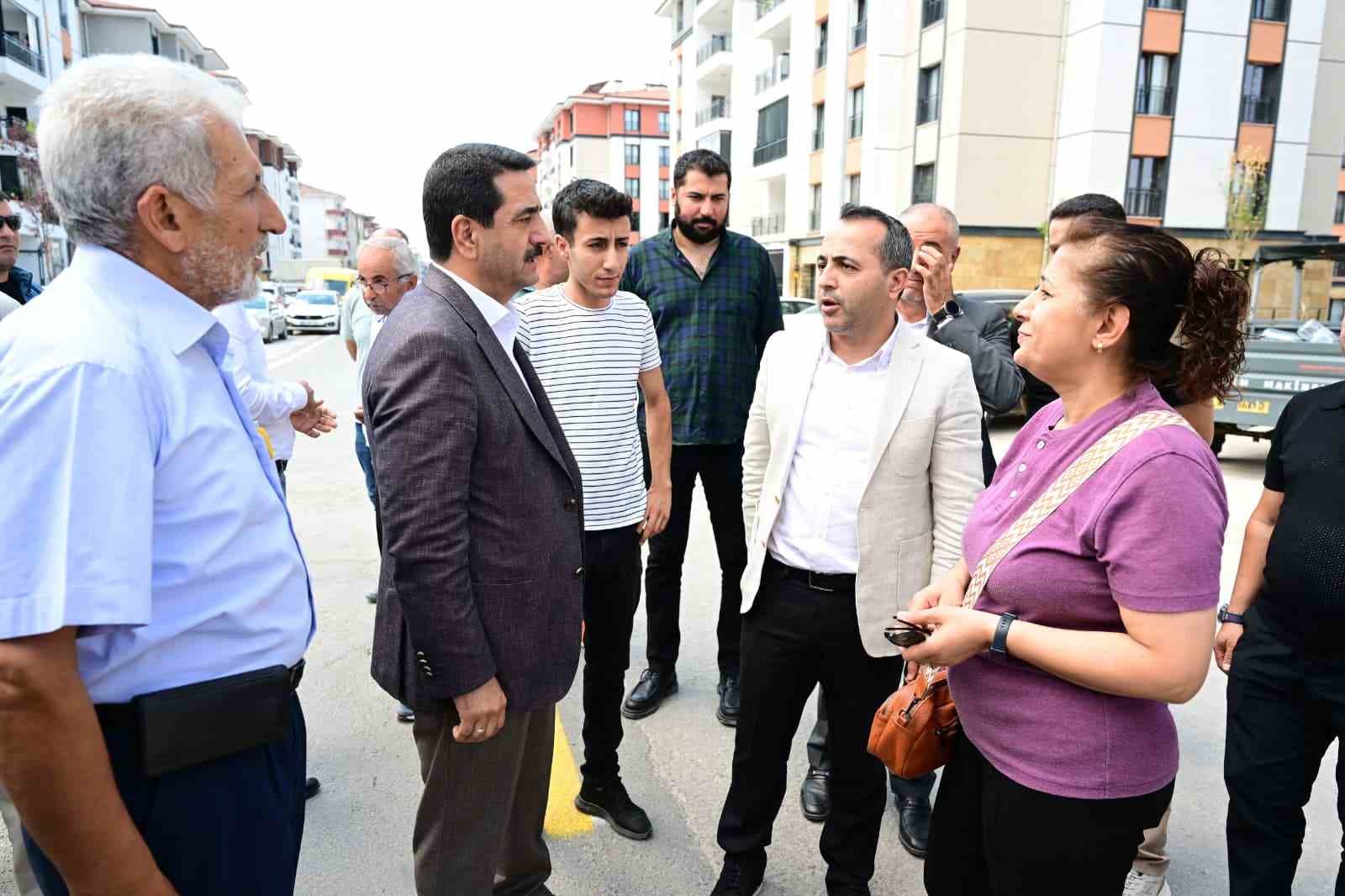 baskan-taskin-milletvekili-babacan-ile-zafer-mahallesi-nde-vatandaslari-dinledi