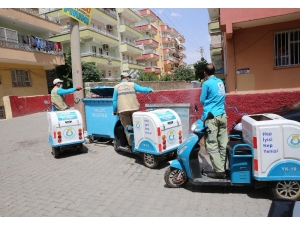 Haliliye’de Bisikletli İlaçlama Timi Çalışmalarını Sürdürüyor
