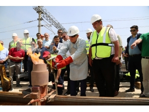 Akçaray Tramvay Hattının 2. Etabında İlk Raylar Döşendi