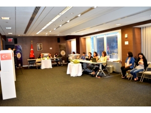 New York’ta Oy Kullanma İşlemleri Başladı