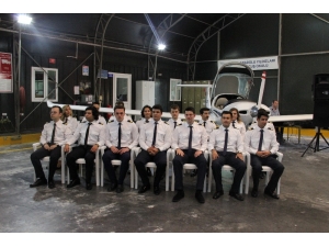 Bröveleri Takılan 40 Genç Pilot, Uçuşa İlk Adımını Attı