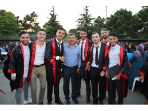 Başkan Karabacak, Mezun Olan Öğrencilerle İftar Yemeğinde Buluştu