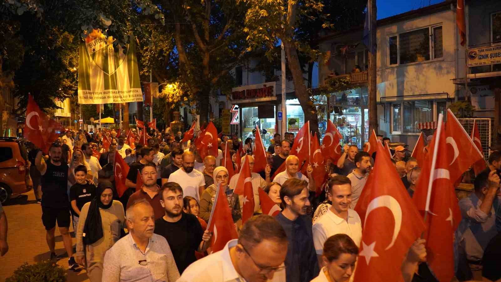 iznikliler-meydana-akin-etti