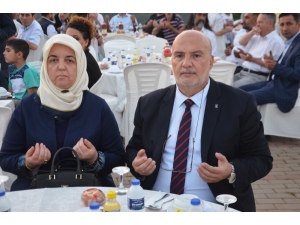 Ak Parti Bursa Milletvekili Adayı Ahmet Yelis, Ahududu Üreticileri İle Bir Araya Geldi