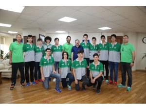 Genel Sekreter Bayram, Genç Şampiyonları Ağırladı