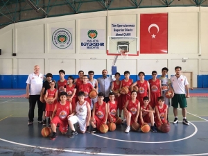 Büyükşehir Basketbolda İddialı Hazırlanıyor