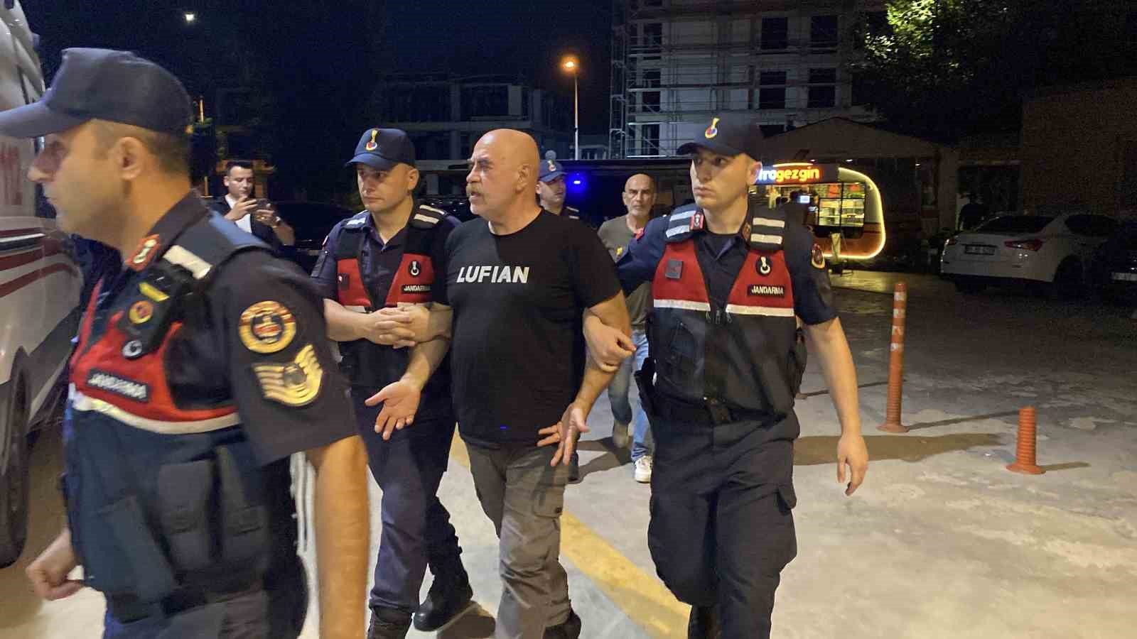 unlu-yonetmen-ve-kardesi-bursa-da-uyusturucu-operasyonunda-gozaltina-alindi