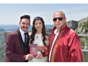 450 Metre Yükseklikte Mutluluğa ‘Evet’ Dediler