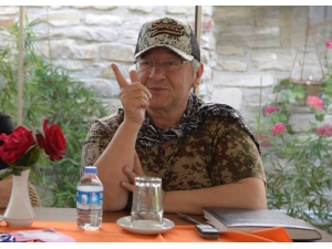 Kuşadası’nın ’Mavi İnsan’ı Mustafa Veli Toprağa Verildi