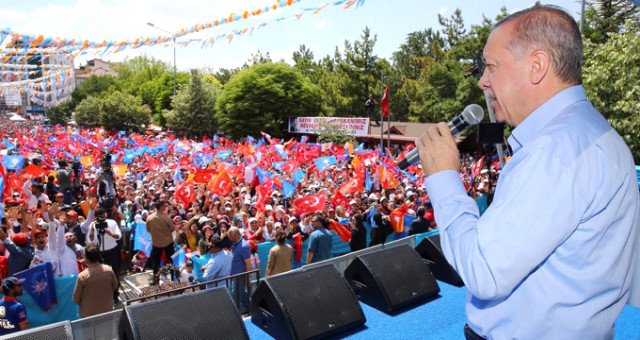 Erdoğan Vadetti, Siyasetin Tek Gündemi Oldu! Peki Nedir Bu Millet Kıraathanesi?