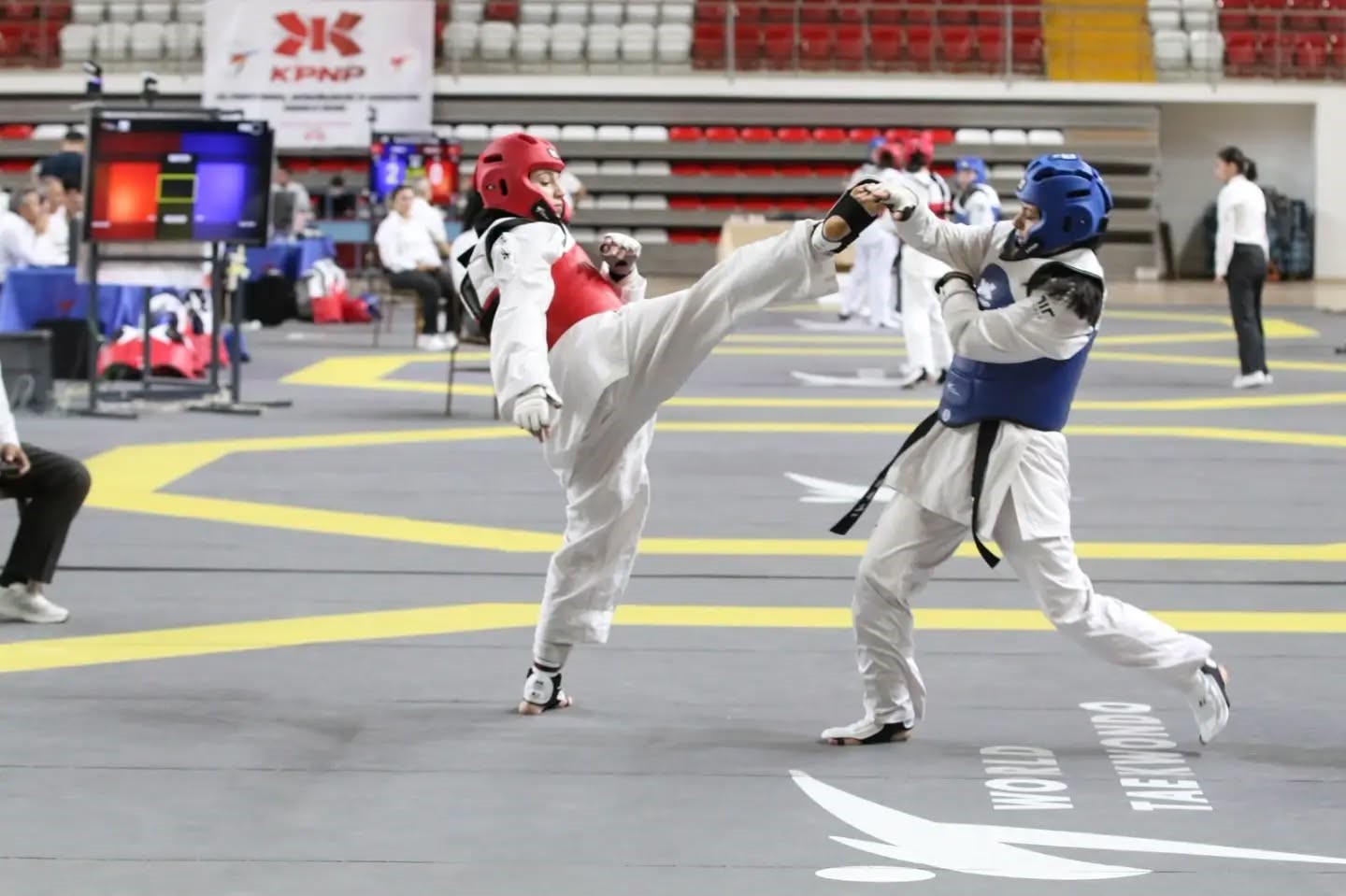 taekwondo-dogu-grubu-musabakalari-sivas-ta-yapildi