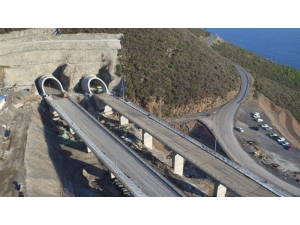 Bakan Elvan: "Mersin Yatırımlarla Büyüyor"