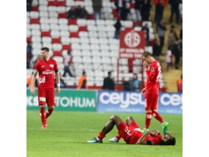 Antalyaspor Son 3 Yılın En Kötü Sezonunu Geçirdi