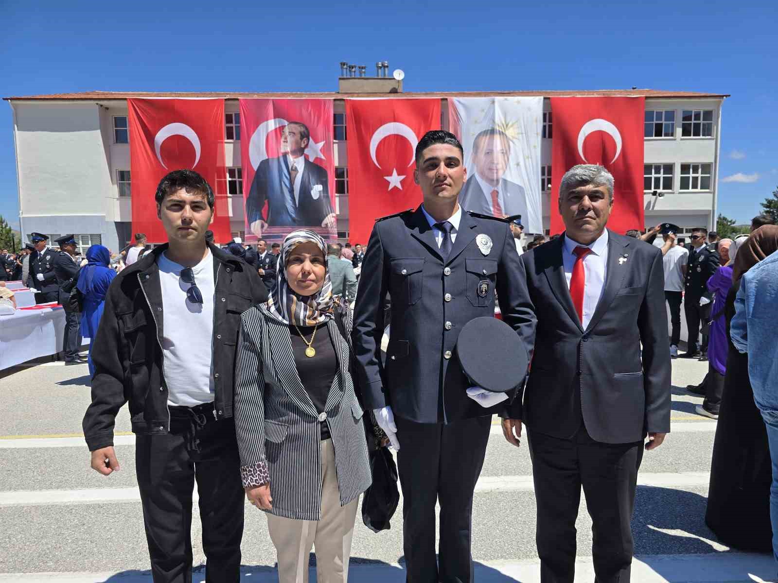 teror-gazisi-olan-babasiyla-birlikte-gurur-dolu-anlar-yasadi