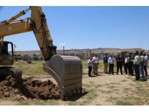 Cizre’de Bilim Merkezi İçin İlk Kazma Vuruldu