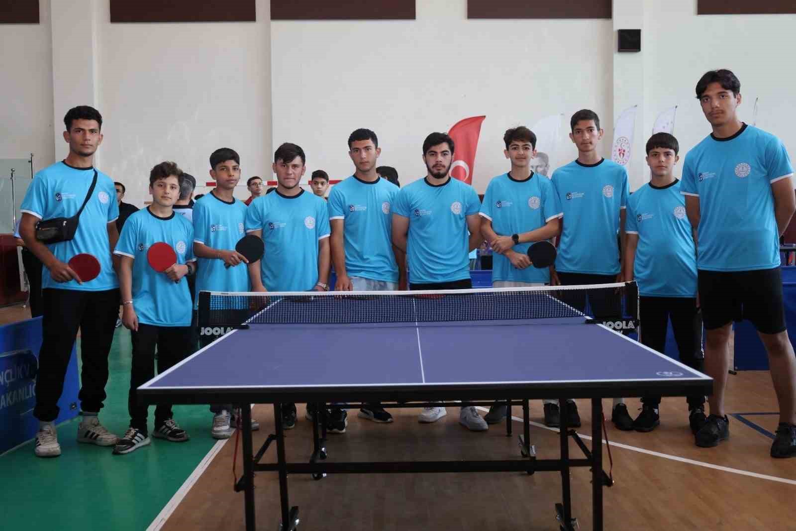 hatay-da-600-ogrenci-imam-hatip-spor-oyunlarinda-ter-doktu