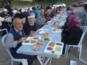 Odunpazarı Belediyesi Kırsal Mahallelerde İftar Vermeye Devam Ediyor