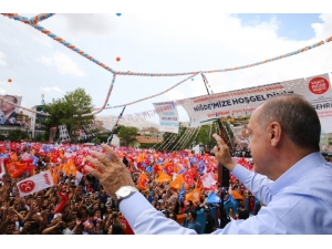 Cumhurbaşkanı Erdoğan, “Benim Varlığım Sizin Moralinizi Bozmaya Yeter” (3)