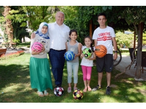 Atığı Getir, Hediyeyi Götür