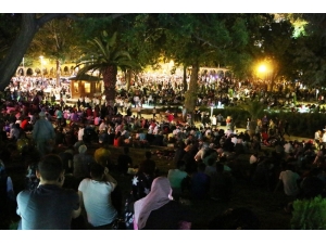 Binlerce Vatandaş Balıklıgöl’e Akın Etti