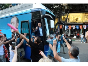 Cumhurbaşkanı Erdoğan Bursa’da Halkı Selamladı