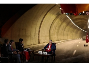 Başbakan Yıldırım Canlı Yayında Soruları Yanıtlıyor (1)