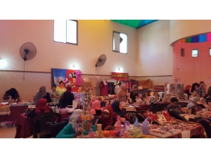 Gazzeli Kadınlar El Emeklerini Sergiledi