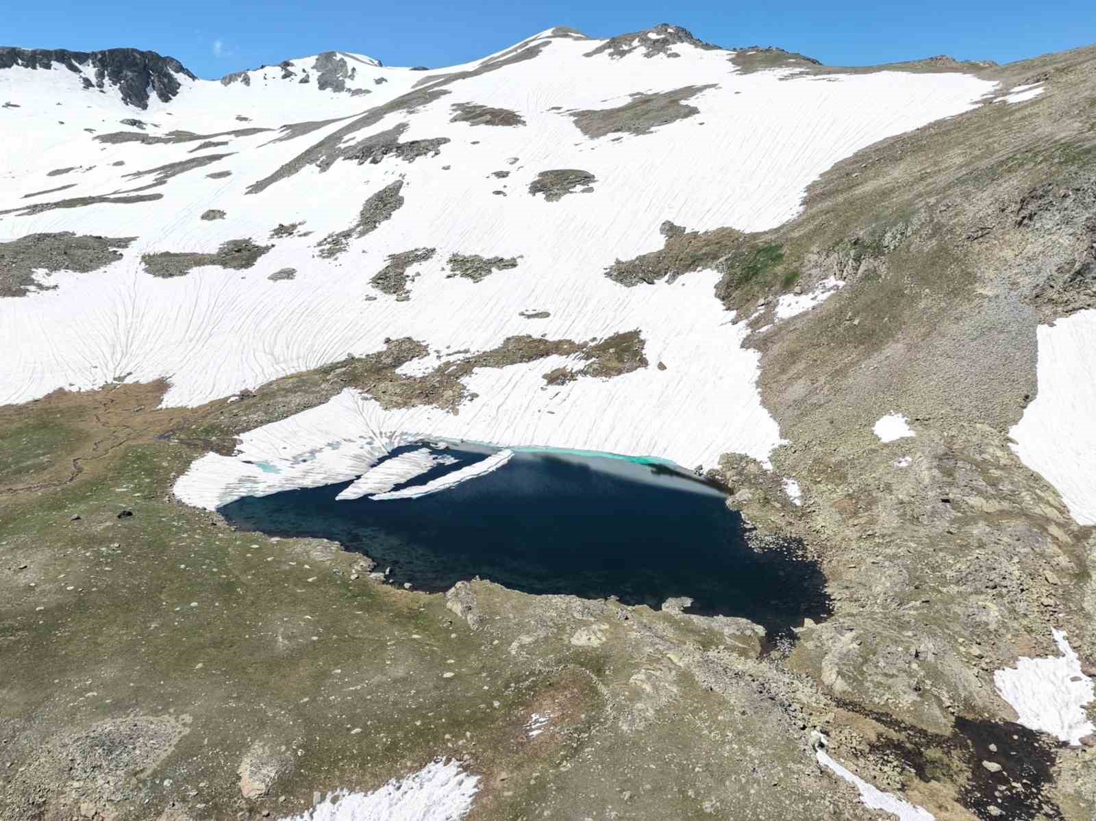 gumushane-nin-karli-zirveleri-dronla-goruntulendi