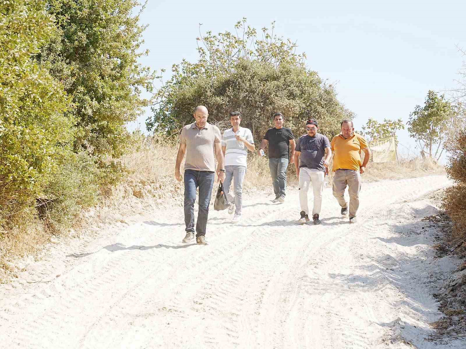 baskan-zencirci-dampinar-ve-camkoy-de-vatandaslarla-bulustu