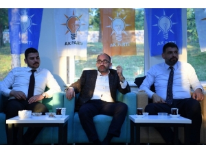 Başkan Üzülmez, Gençlerle Bir Araya Geldi