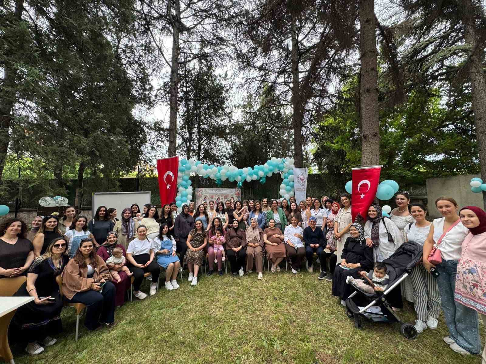 eskisehir-de-ebe-gebe-anne-bebek-bulusmasi-etkinligi-duzenlendi