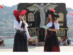 “Korsanlar Ve Prensesler” Büyüledi