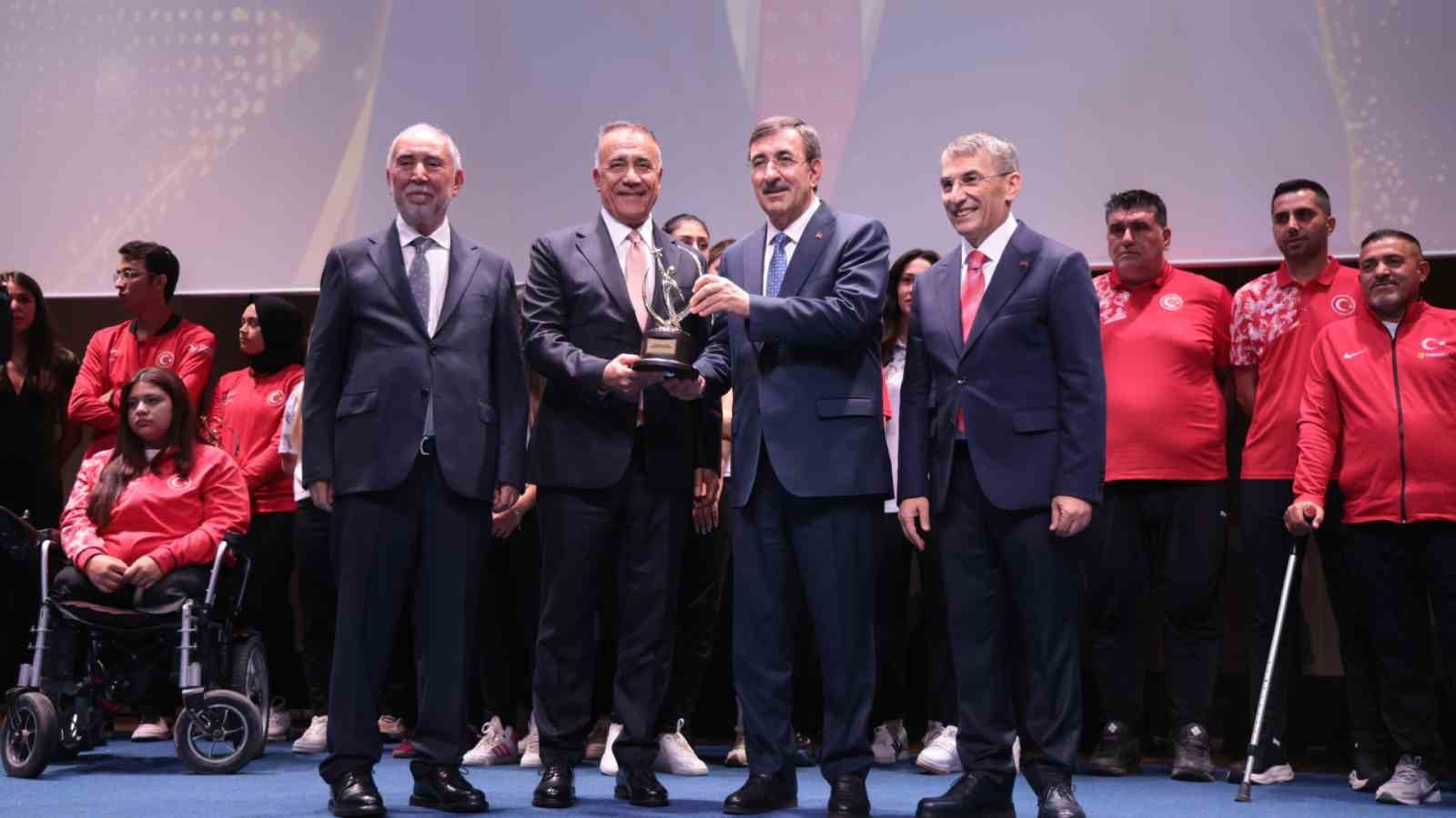 sultangazi-belediyesi-odul-alan-tek-belediye-oldu