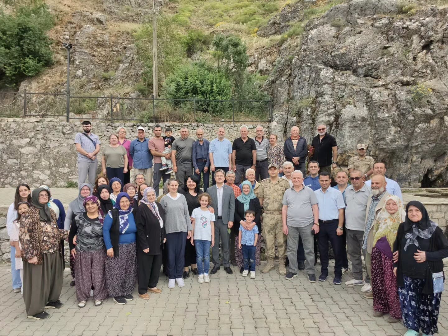 kemaliye-de-geleneksel-sukur-ve-bulusma-programi-duzenlendi