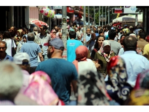 Çarşı-pazarda Bayram Hareketliliği