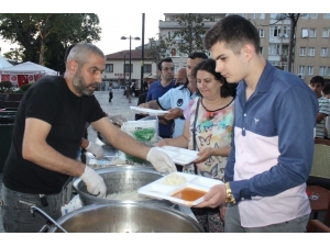 Zırhlıoğlu Seçim Çalışmalarına Hız Kesmeden Devam Ediyor