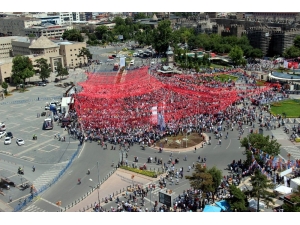Muharrem İnce: “Tünelin Ucunda Işık Göründü Ama Yakıt Bitmesin Biraz Daha Ateşleyin"