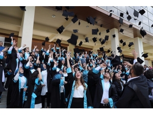 Ebeler Ve Hemşireler Ant İçti