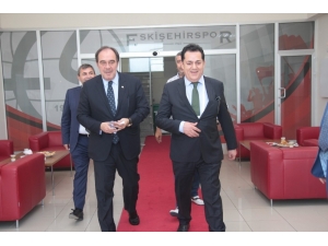 Demirören’den Eskişehirspor’a Ziyaret