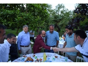 Başkan Üzülmez Hayırsever İş Adamları İle İftarda Buluştu