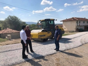 Altıntaş’ta Köy Yolu Çalışmaları