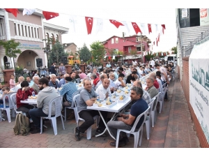 Körfez Ve Sanayi Mahallesi Aynı Masada İftar Açtı