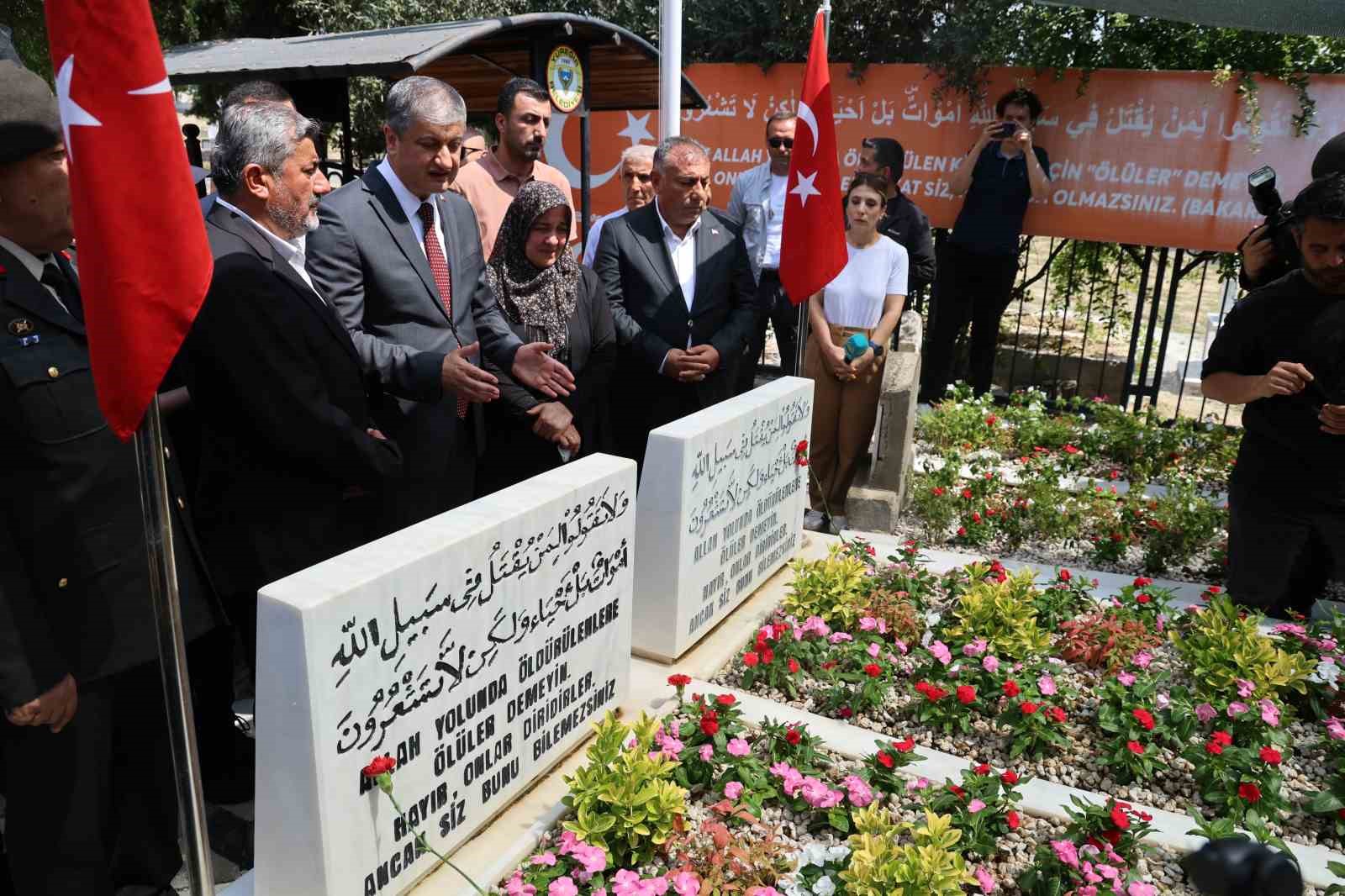 adana-da-15-temmuz-sehitleri-unutulmadi
