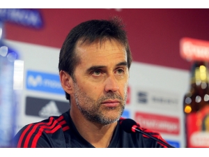 Dünya Kupası’na 1 Gün Kala İspanya’da Deprem